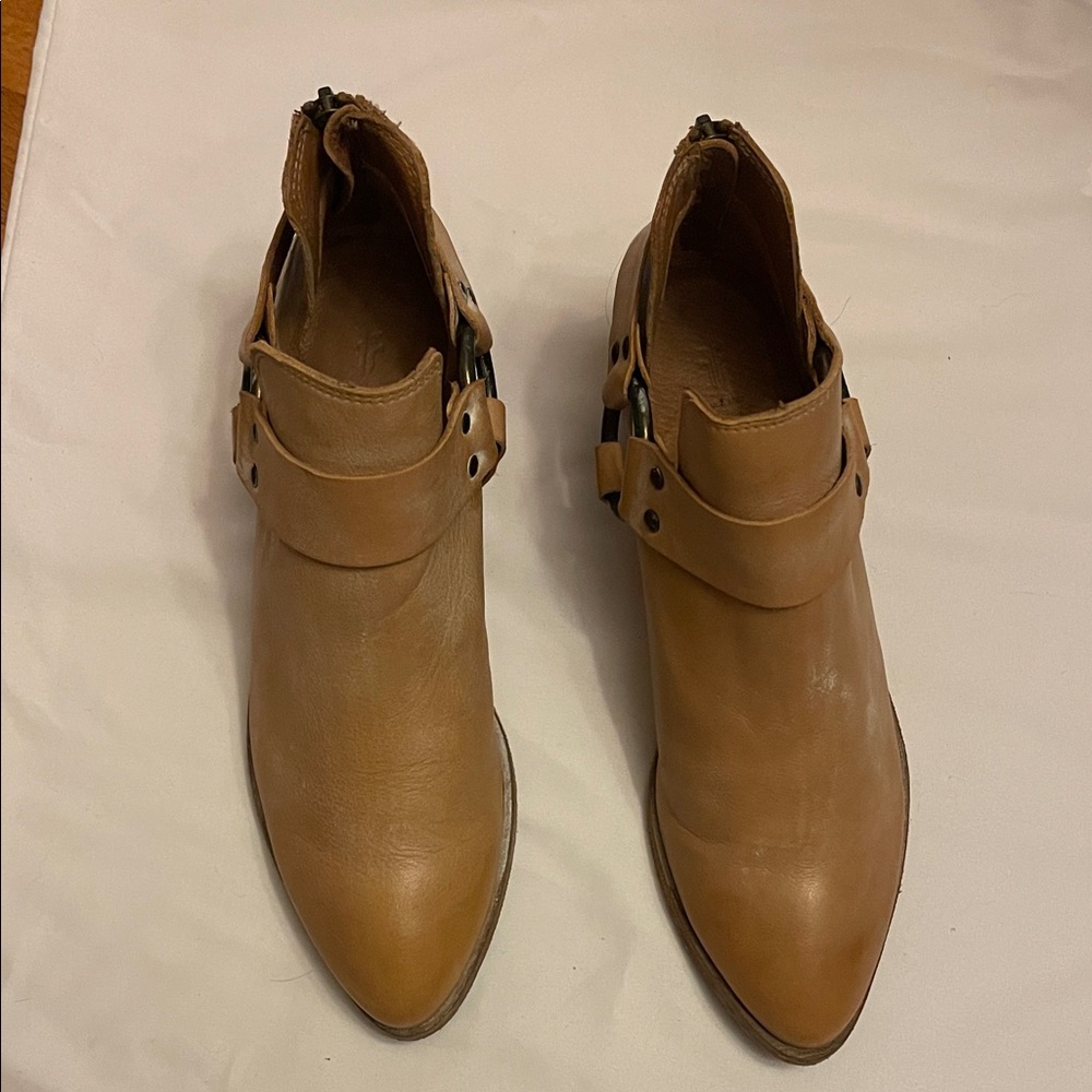 Frye Ray Harness Back Zip Leather Booties Women’s 9 Moto Western